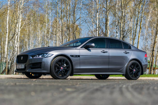 Les Sièges en Cuir dans les VTC Premium : Luxe, Confort et Image de Marque